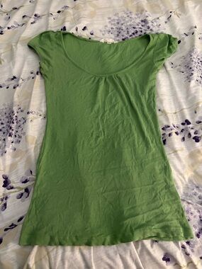 Aeropostale Green Women's Top with Purple Floral Accents